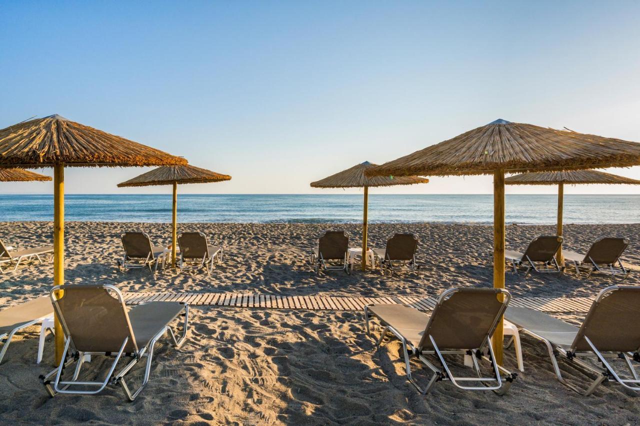 يورانيون Hotel Caretta Beach المظهر الخارجي الصورة