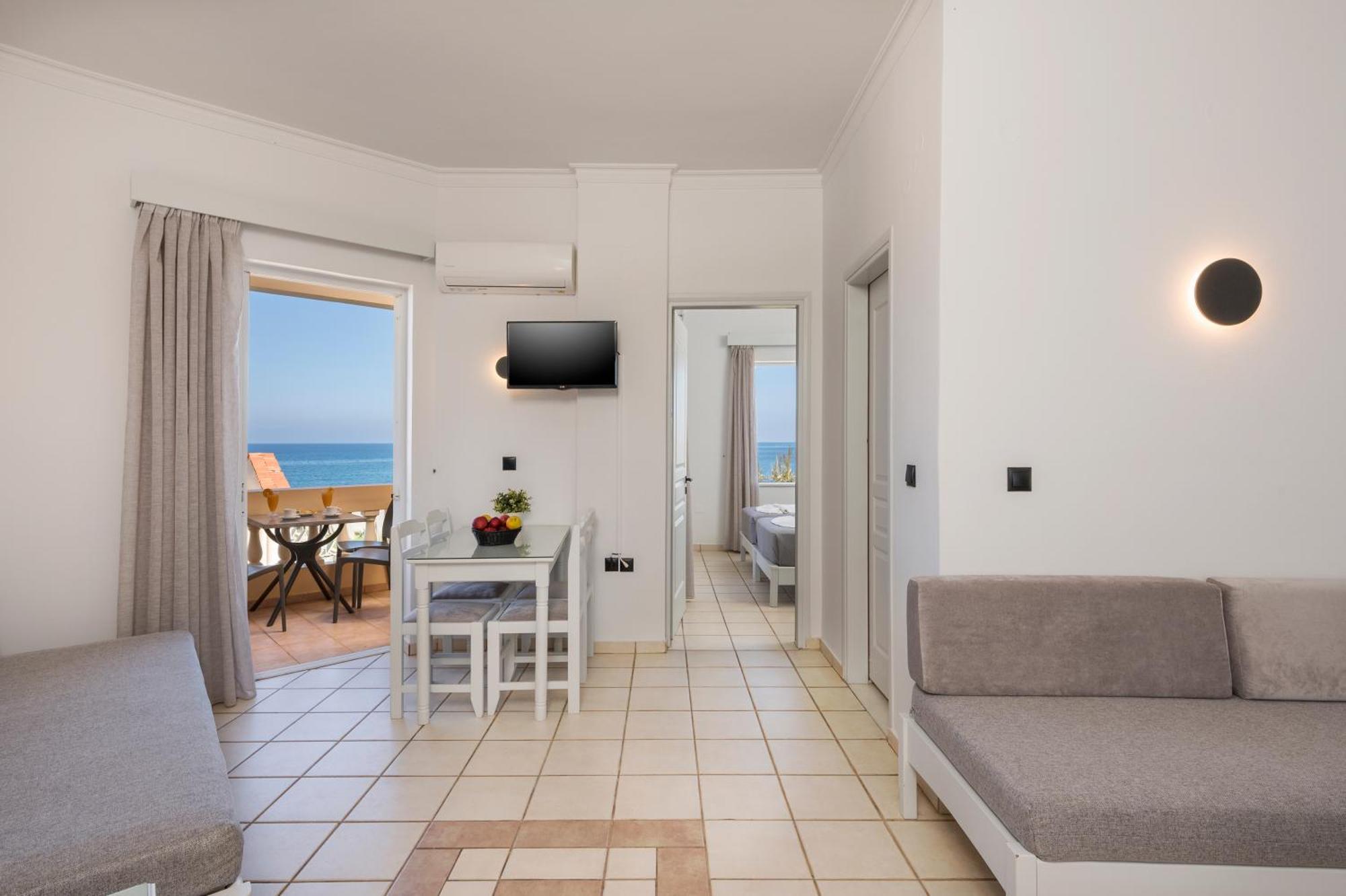يورانيون Hotel Caretta Beach المظهر الخارجي الصورة