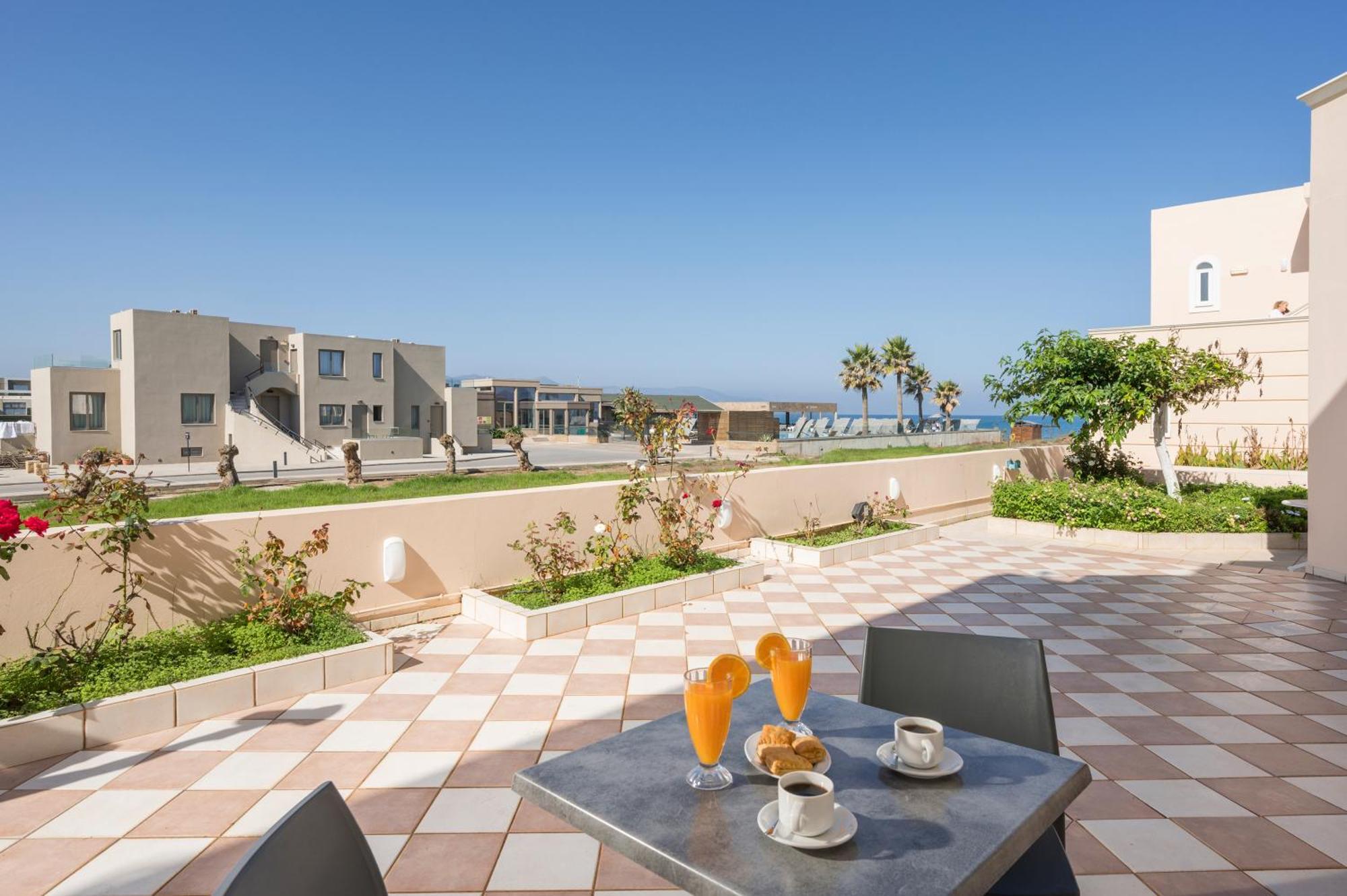يورانيون Hotel Caretta Beach المظهر الخارجي الصورة