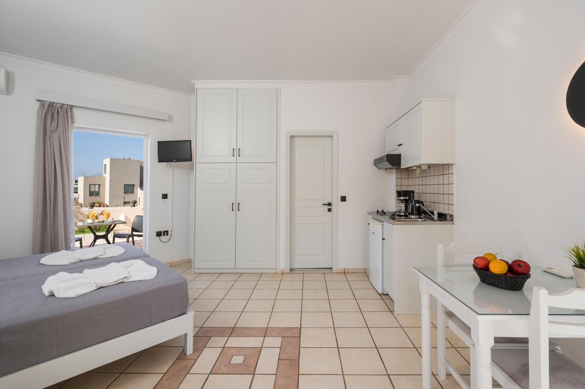 يورانيون Hotel Caretta Beach المظهر الخارجي الصورة